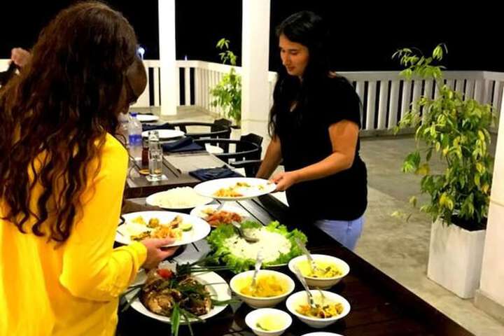 Dining 5 of 10