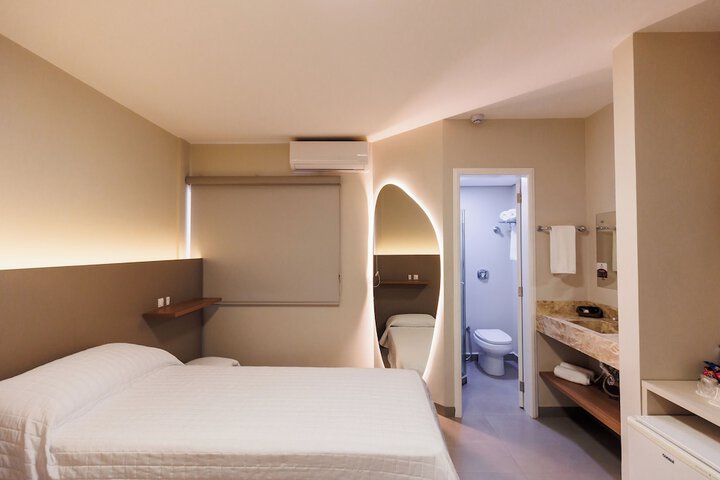 Room 26 of 67