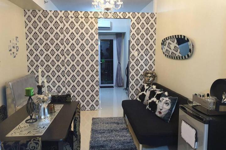 Panoramic View of Taal 1727 SMDC with wifi and free Indoor parking