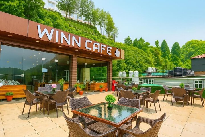 Hotel Winter Line Inn Near St. Francis Monastery