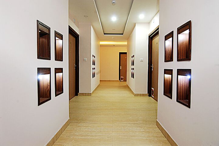 Ballroom/Hall 66 of 70