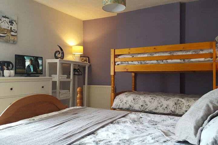 Room 9 of 39