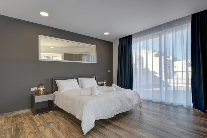 Room 21 of 89