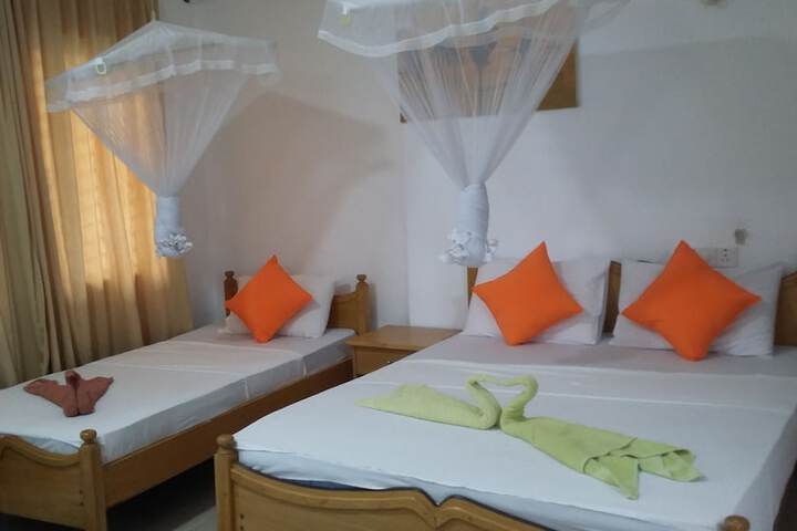 Room 4 of 44