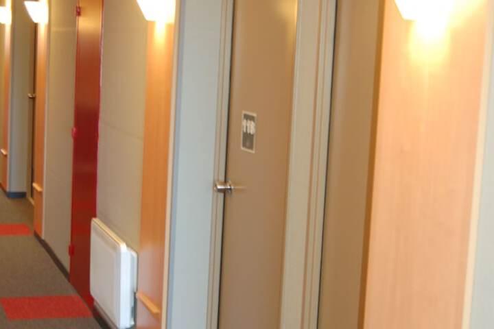 Ballroom/Hall 48 of 63