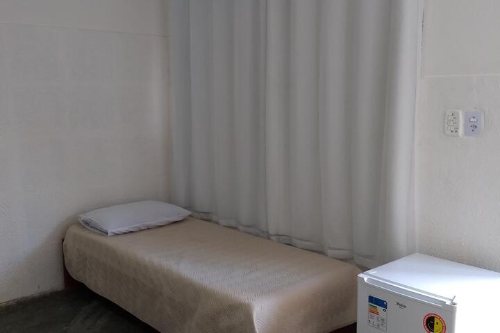 Room 21 of 37