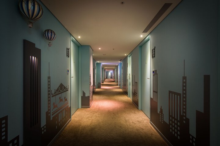 Ballroom/Hall 165 of 171