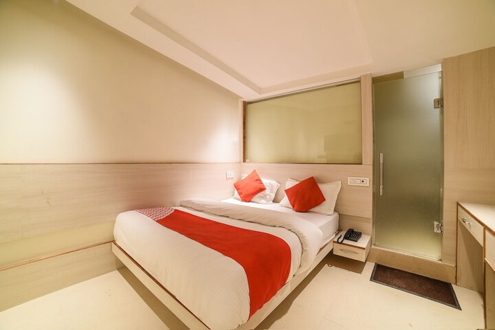 Room 14 of 26