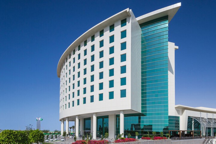 Bay La Sun Hotel & Marina