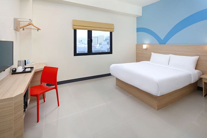 Room 6 of 20
