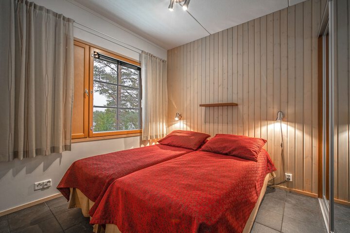 Room 7 of 43