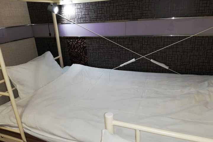Room 15 of 66