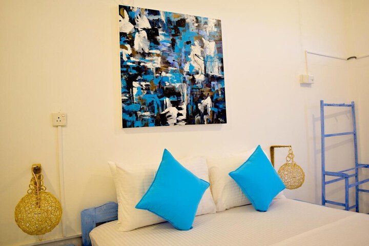 Room 5 of 70
