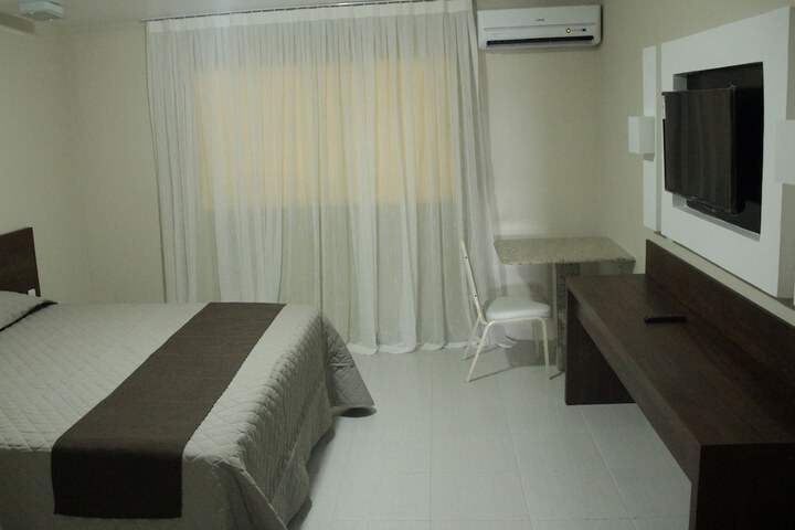 Room 5 of 24