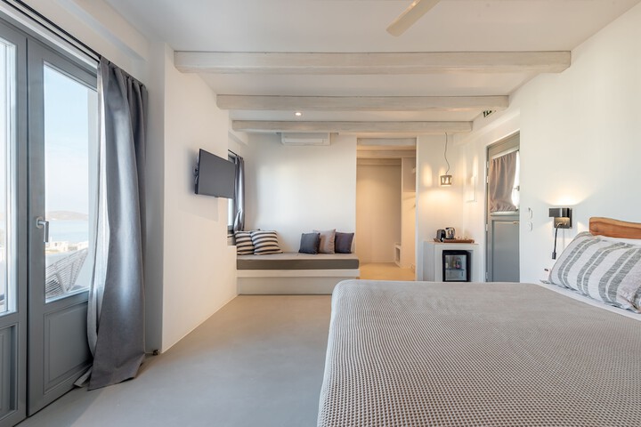 Room 13 of 73