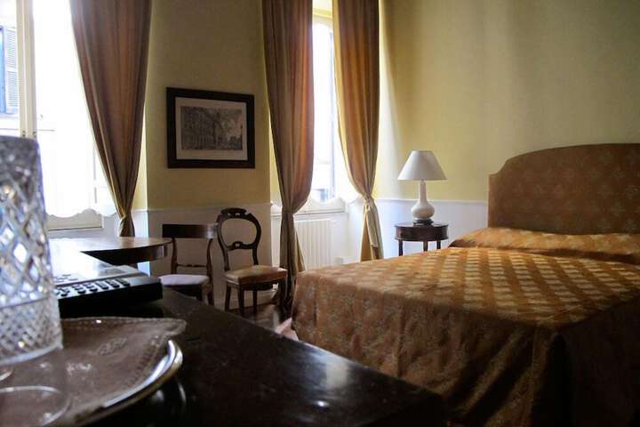 Room 15 of 44