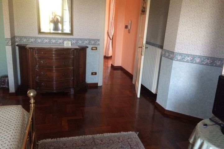 Room 7 of 29