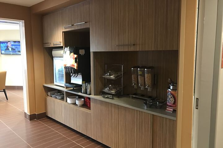 Breakfast area