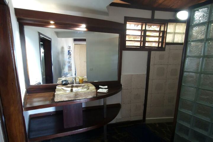 Room 43 of 87