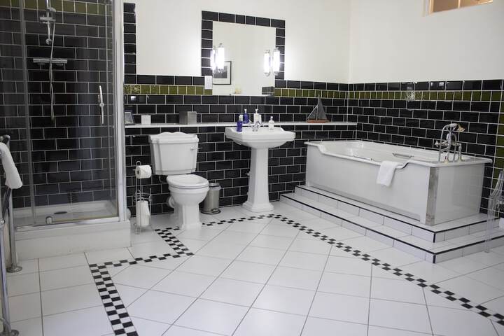 Clean Restrooms