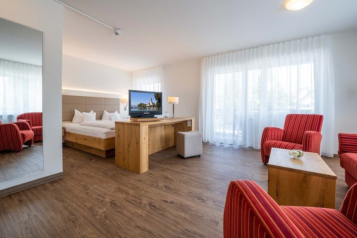 Room 7 of 36