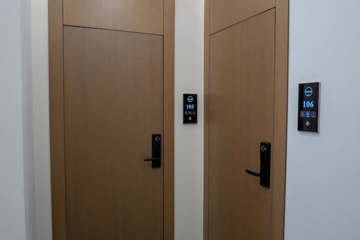 Ballroom/Hall 35 of 44