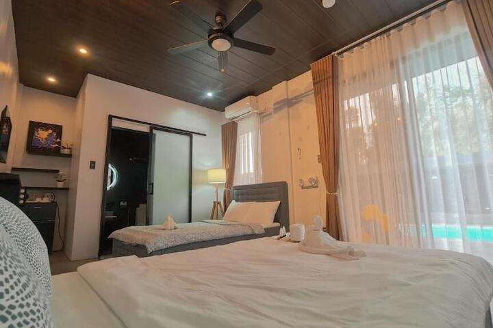 Room 15 of 43
