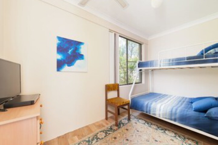 Room 8 of 11