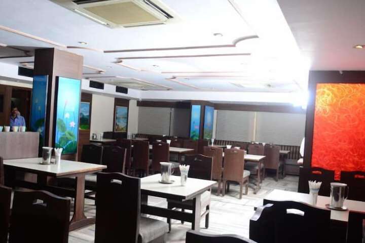 Dining Photos