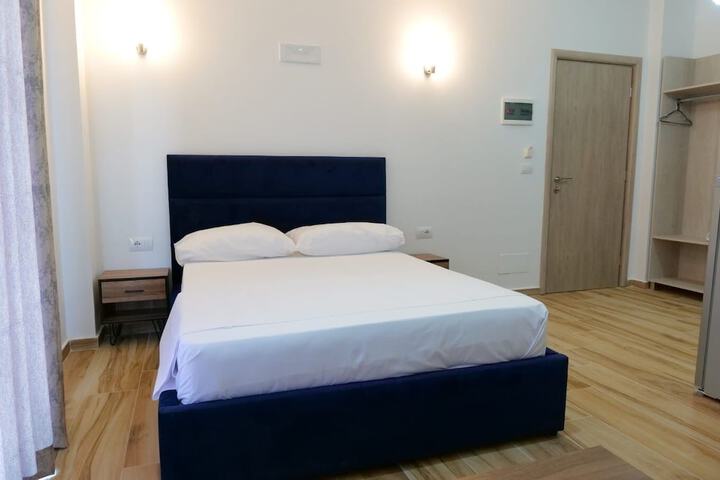 Room 7 of 43