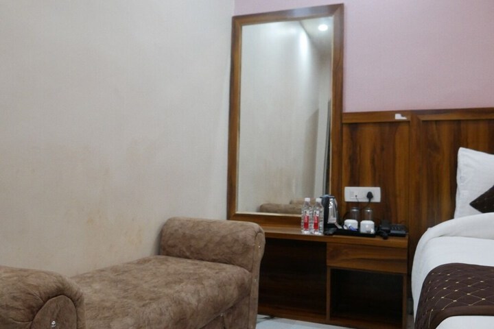 Room 4 of 22
