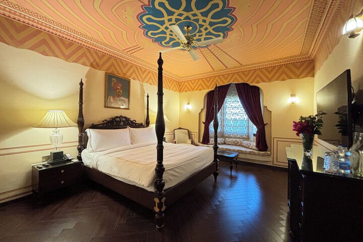Room 26 of 133