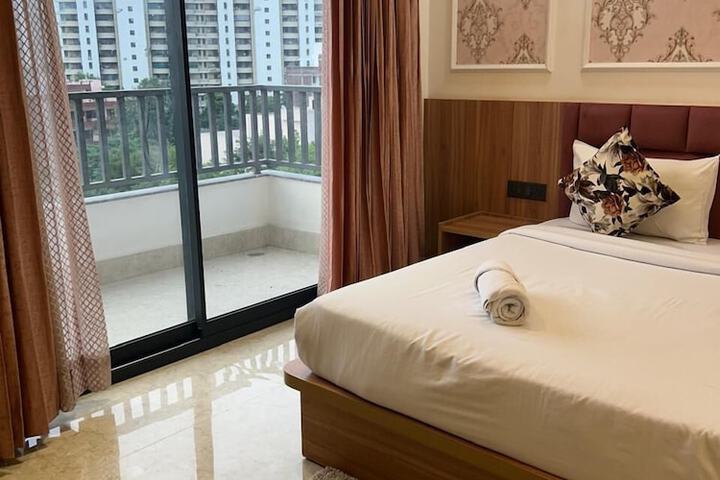 Room 6 of 15