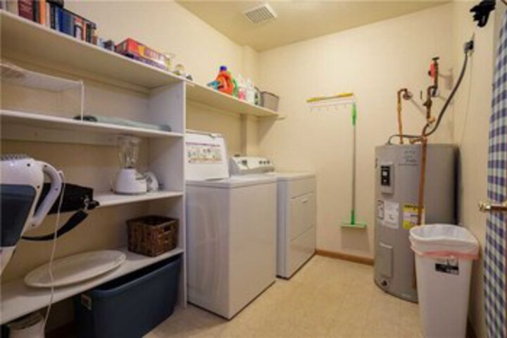 Room 7 of 19