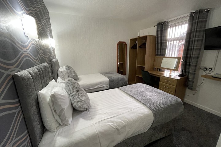 Room 14 of 84