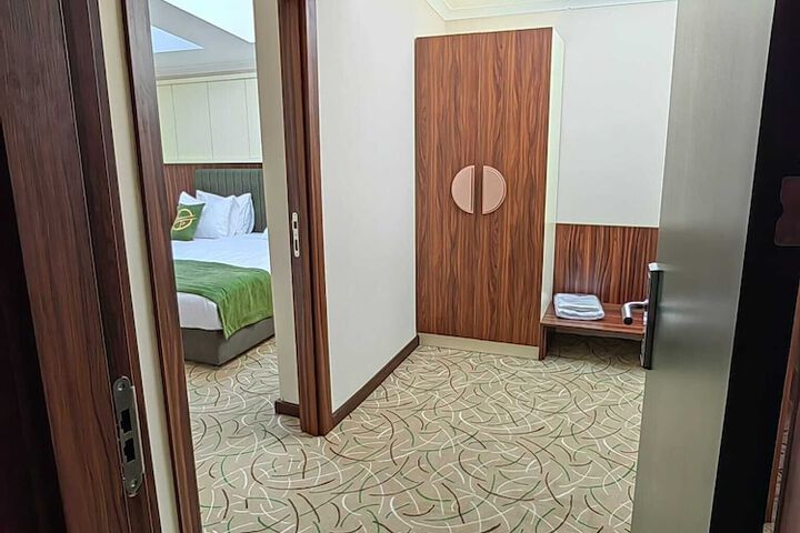 Room 7 of 23