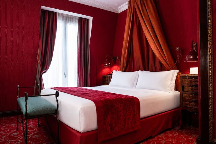 Room 40 of 94