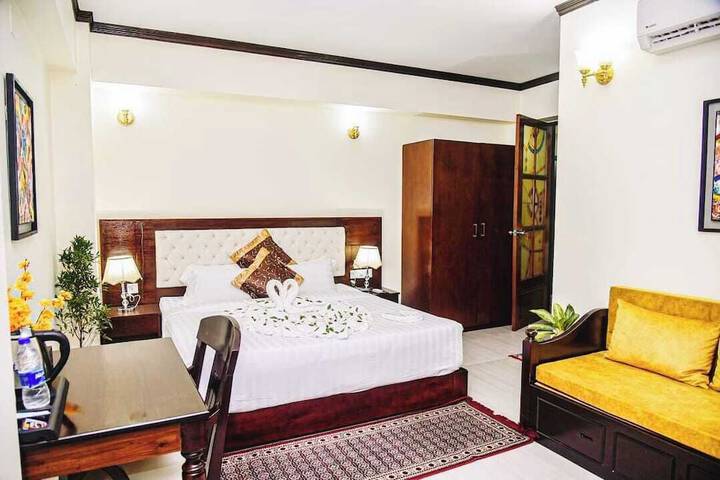 Room 12 of 22