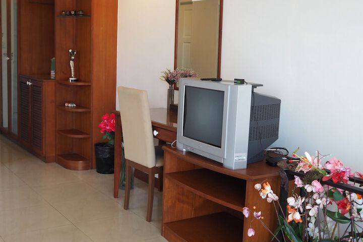 Room 52 of 75