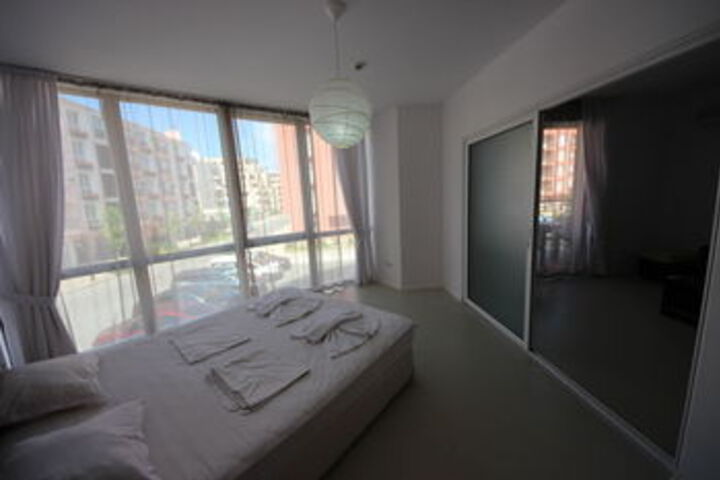 Room 36 of 153