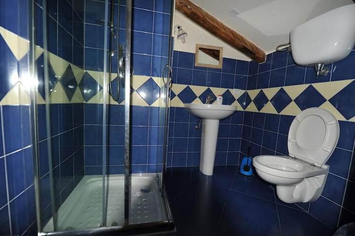 Clean Restrooms