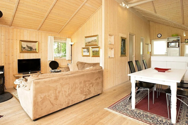 Comfortable Holiday Home in Hornbaek Near Sea