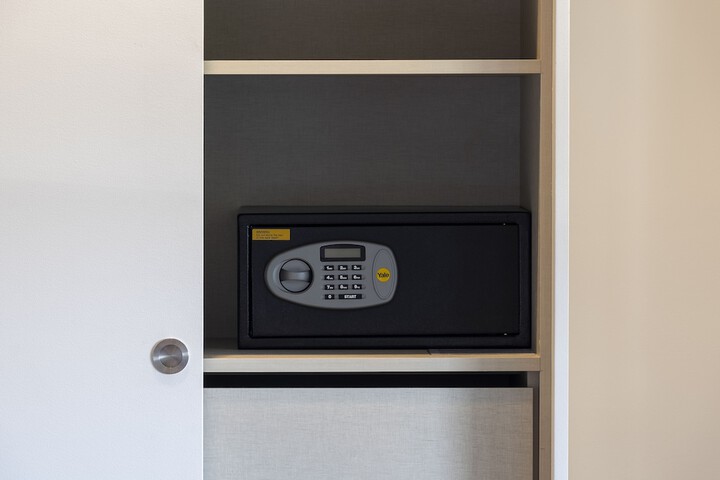 Room 45 of 105