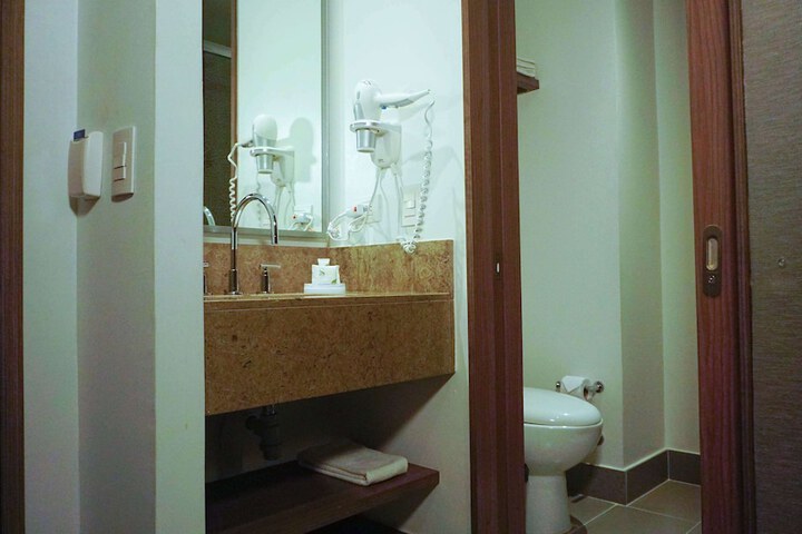 Room 23 of 50