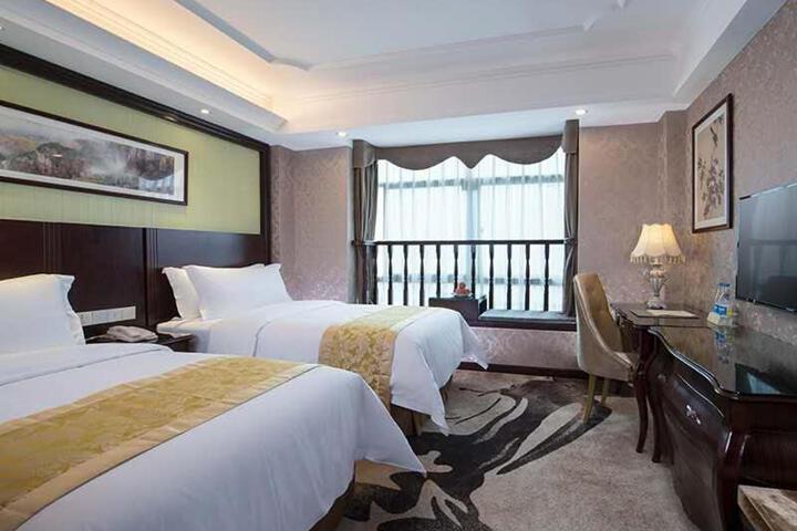 Image of Vienna 3 Best Hotel Meizhou Mei County People Square