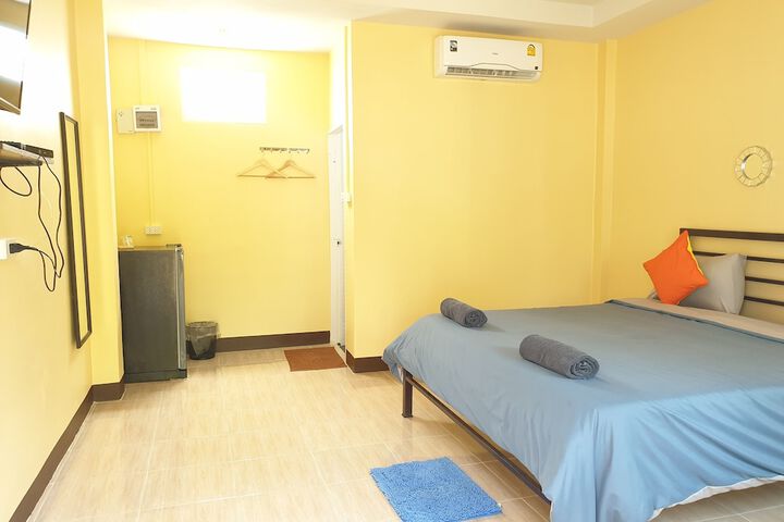 Room 17 of 48