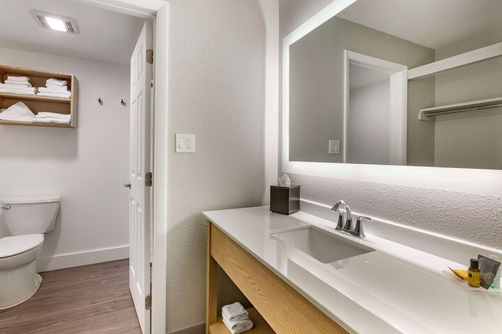 Bath Amenities