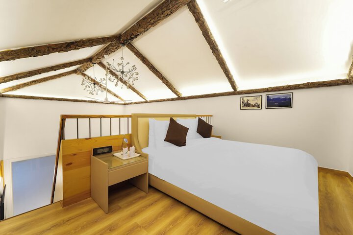 Room 84 of 297
