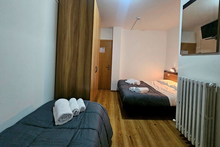 Room 7 of 15