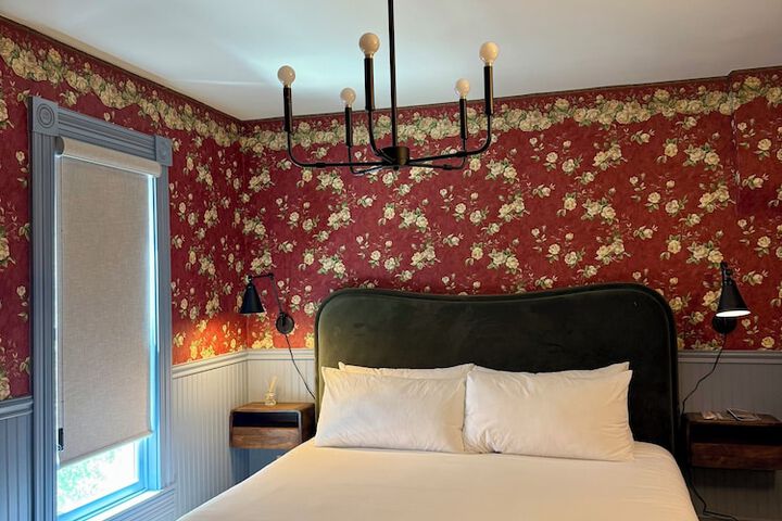 Room 44 of 57